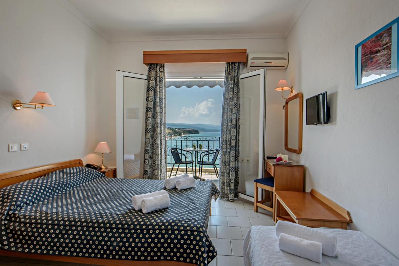 Studio with Sea View (3 Adults)