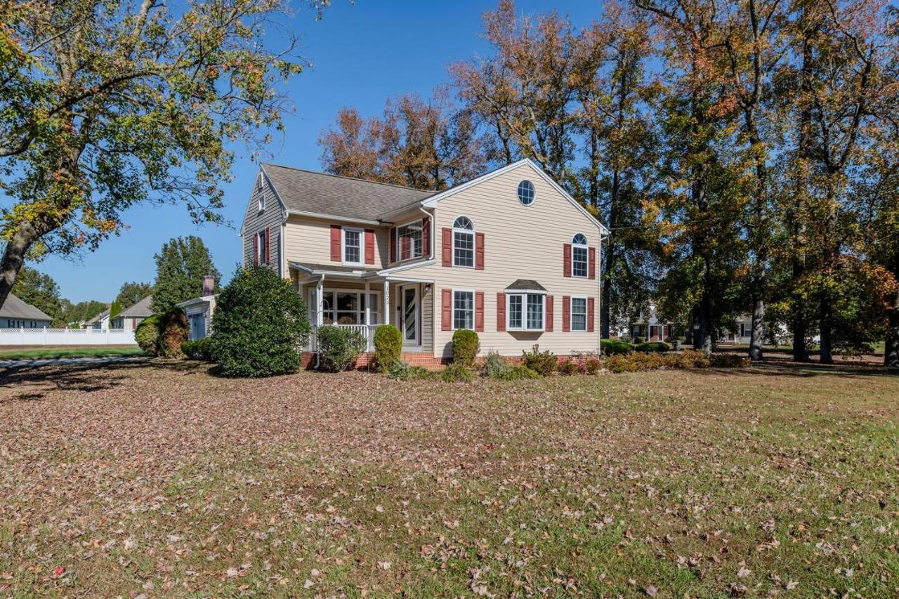 Peaceful 3BR Home Near SU, Sports Fields, Civic Center, Zoo & Ocean City - Bed and Breakfast Salisbury