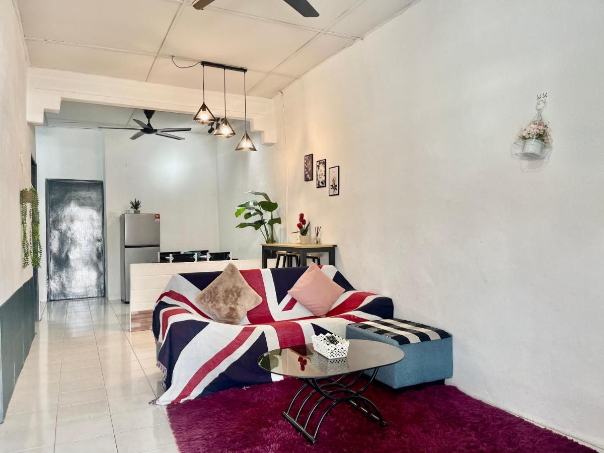 B&B Bukit Mertajam - Entire Cozy Home 16 • 3 bedroom @ Alma Bukit Mertajam - Bed and Breakfast Bukit Mertajam