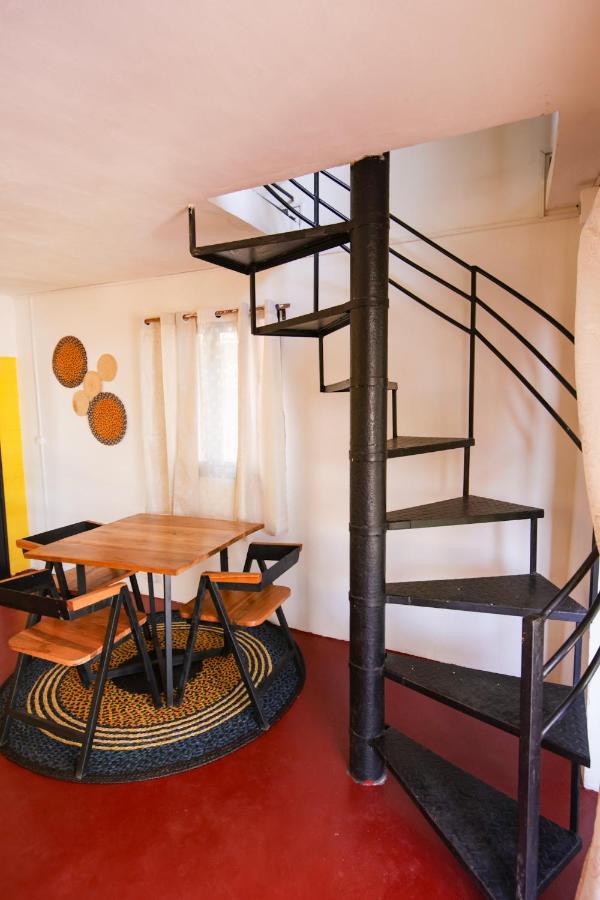Doppelzimmer mit Balkon und Meerblick