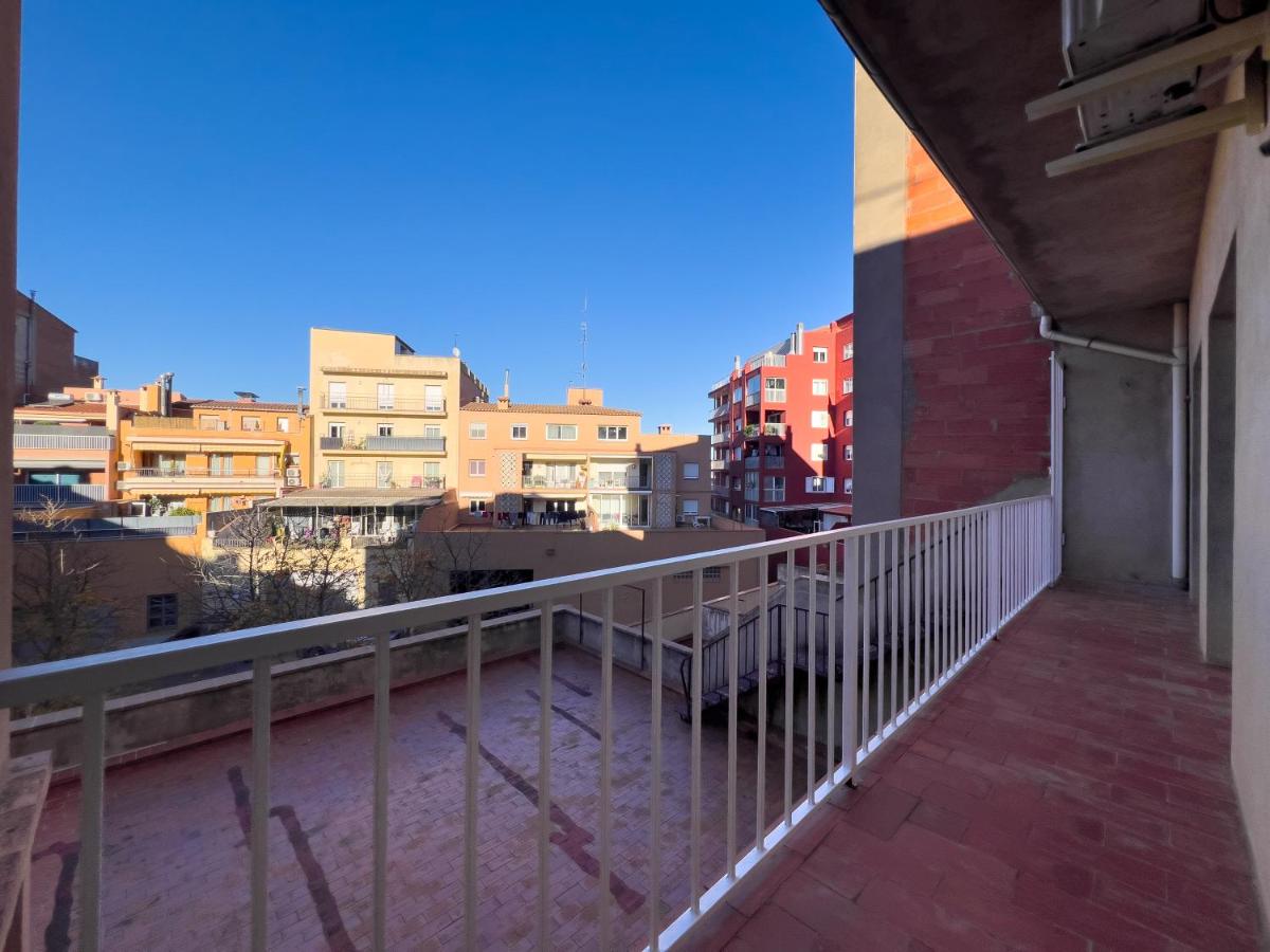 Caserna 13 - Luminoso Piso en Figueres - Bed and Breakfast