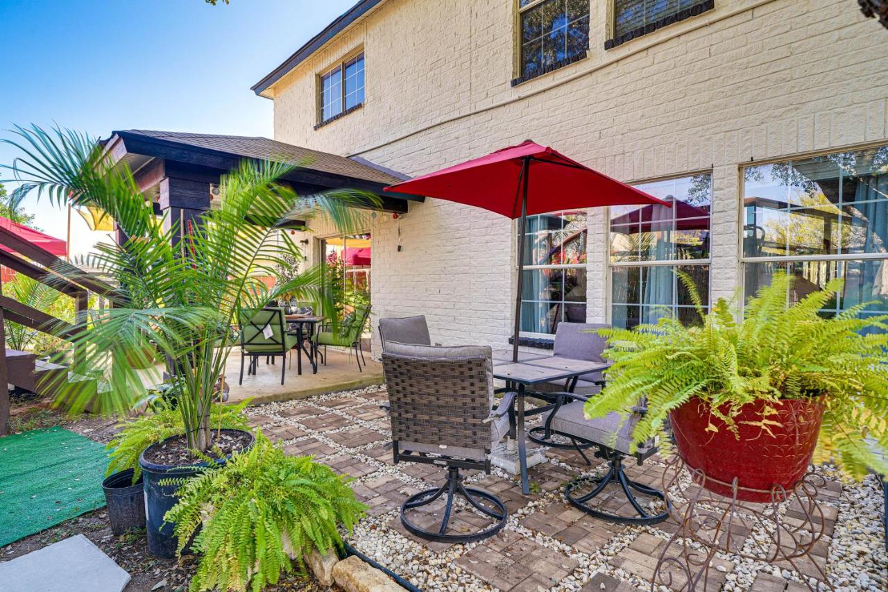 San Antonio House with Pool about 9 Mi to Lackland AFB! - B&B
