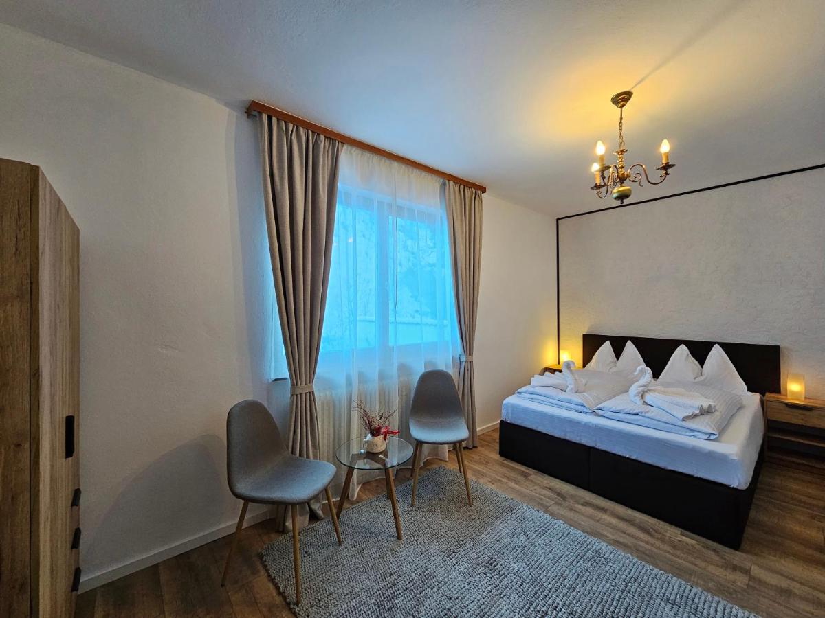 Triple Room with Mountain View