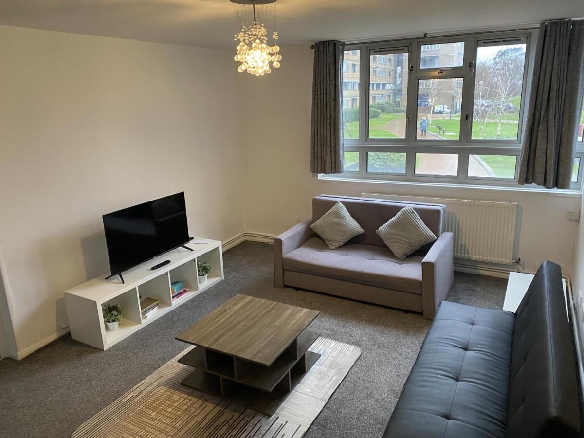 B&B London - Spacious 2 bed Dulwich flat green views - Bed and Breakfast London