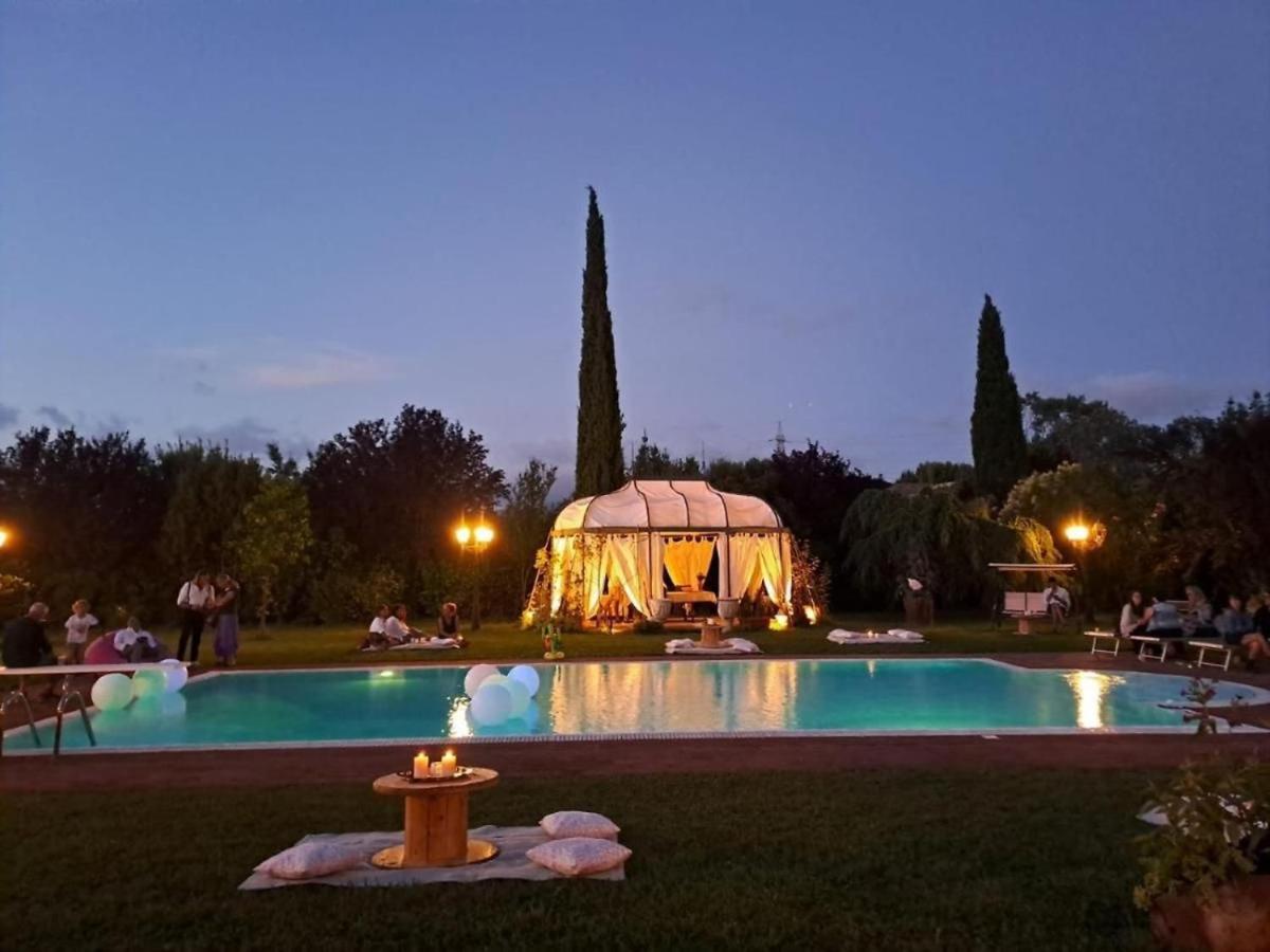 B&B Pisa - Villa Fiore Luxury Pool & Garden - Bed and Breakfast Pisa