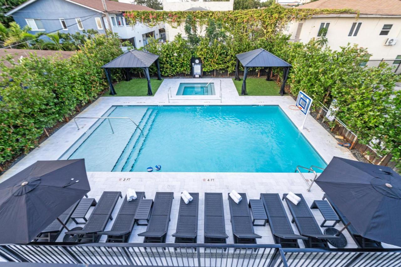 Two-Bedroom Apartment with Balcony