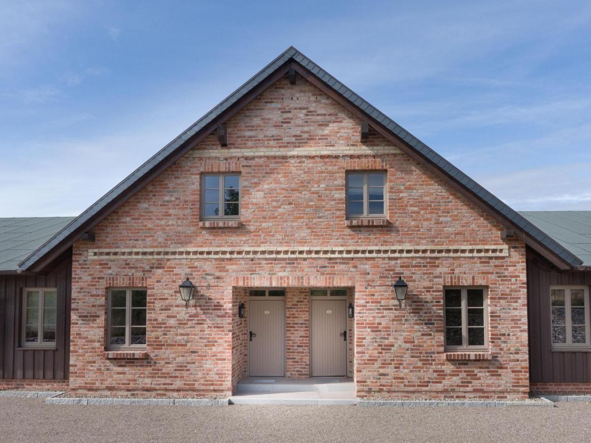 Ferienwohnung mit Kamin im Gut Ulrichshusen - Ferienwohnung