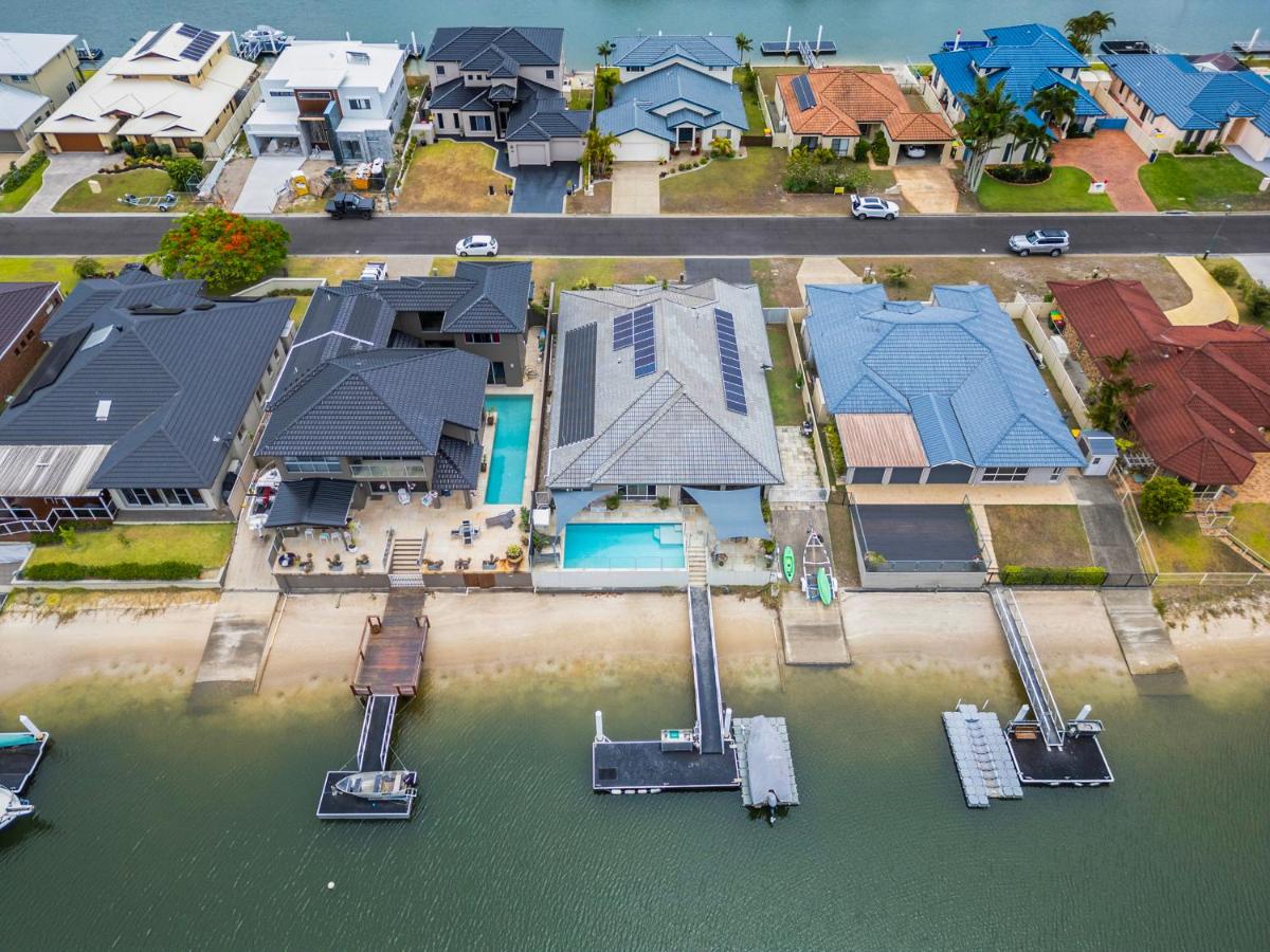 Sangard - LJHooker Yamba - B&B