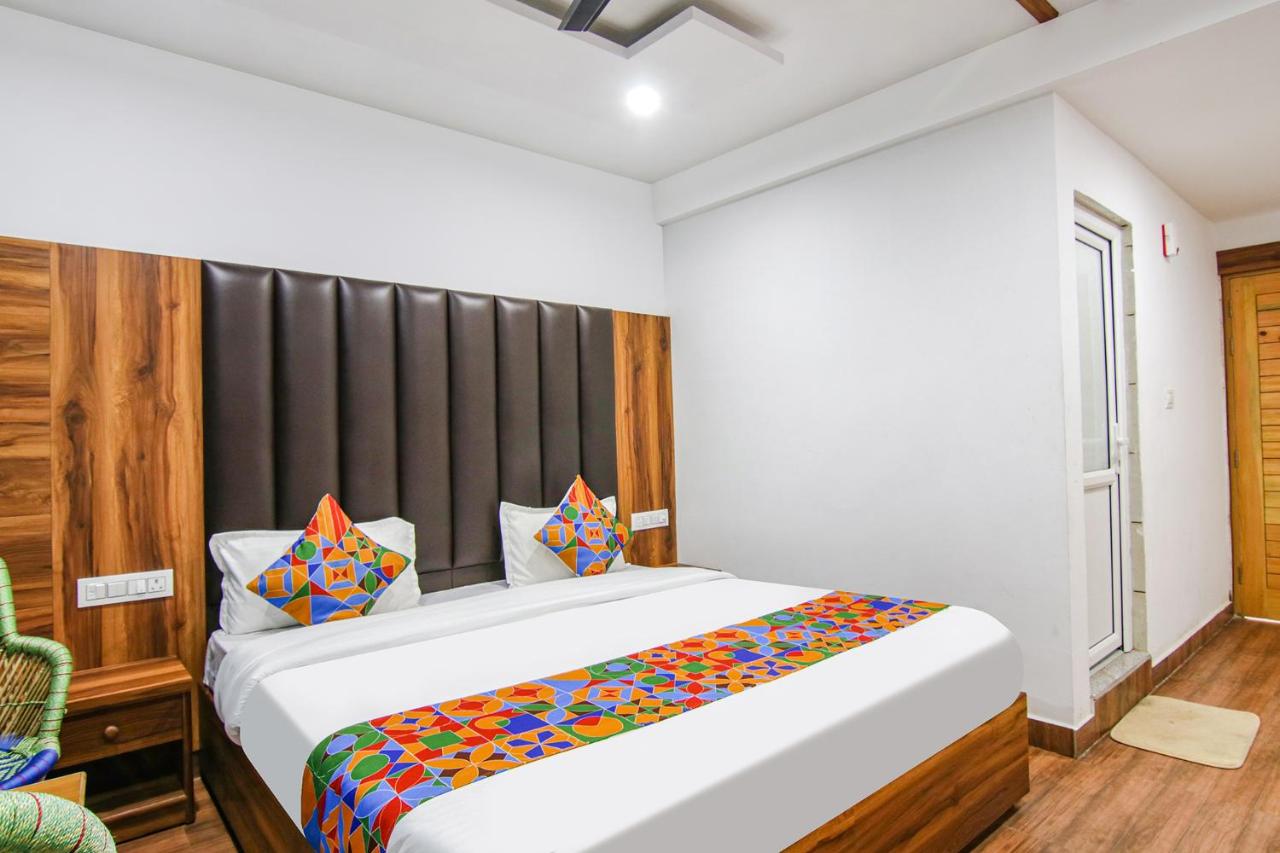 B&B Dharamsala - FabHotel Ayana Inn - Bed and Breakfast Dharamsala