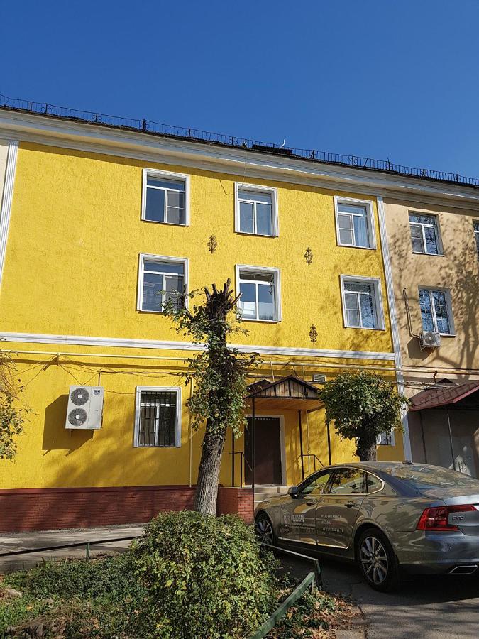 Opera Apartments Almaty - Bed and Breakfast Almaty