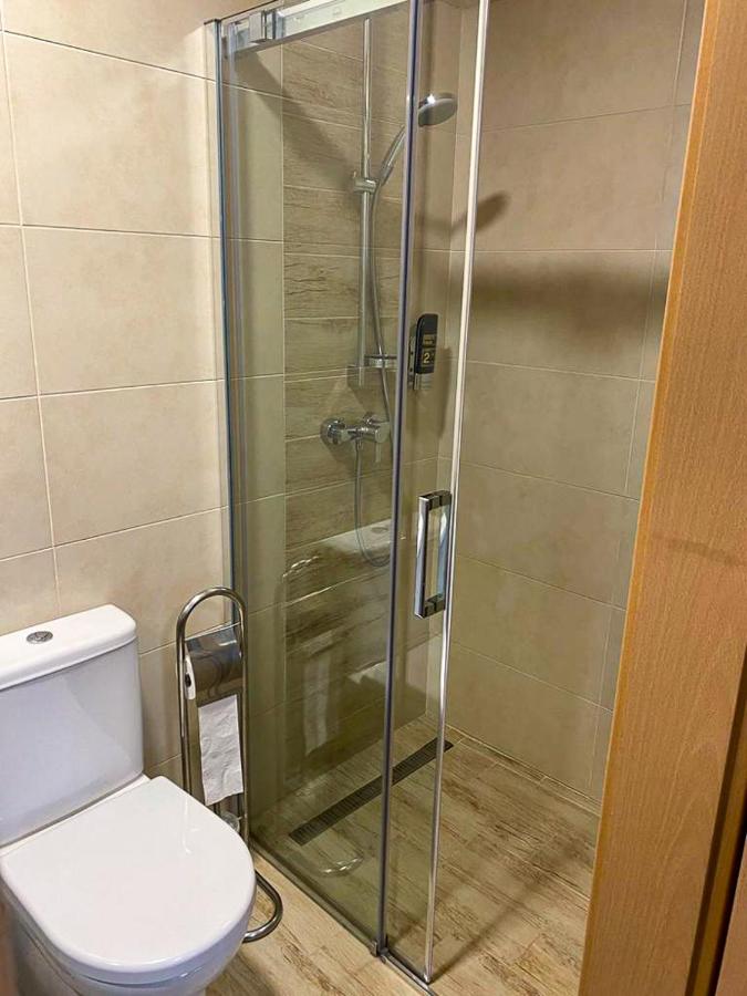 Chambre Double Deluxe (2 Adultes + 1 Enfant)