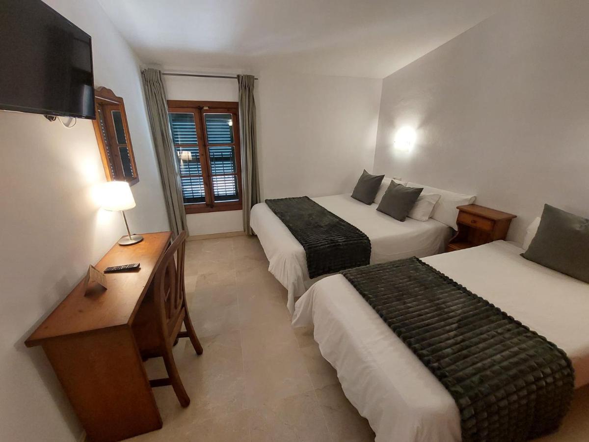 Chambre Triple avec Salle de Bains