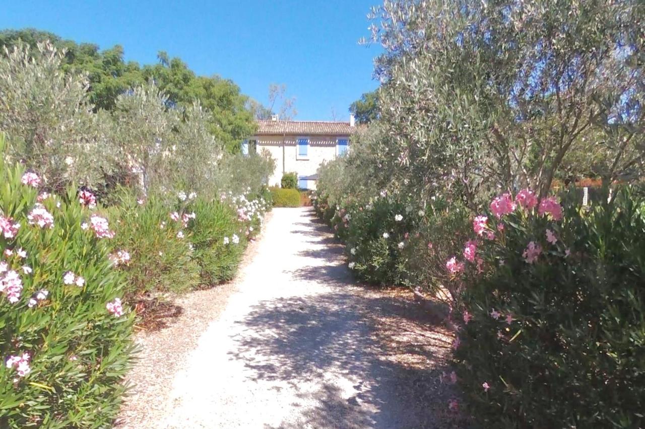 Chambres d'hôtes avec Jacuzzi et Piscine au Mas de Cadoule - B&B