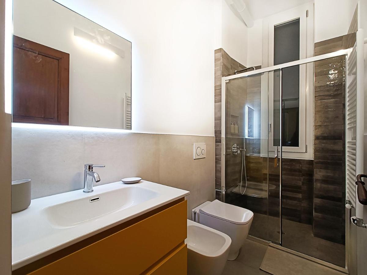 Ravecca Corner centro citta' - B&B Genova