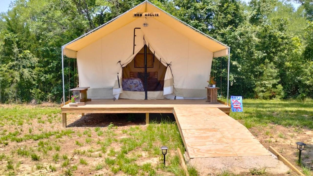 B&B Coldspring - Mom Mollie Glamping Tent-Khusatta Hills Ranch Camp - Bed and Breakfast Coldspring