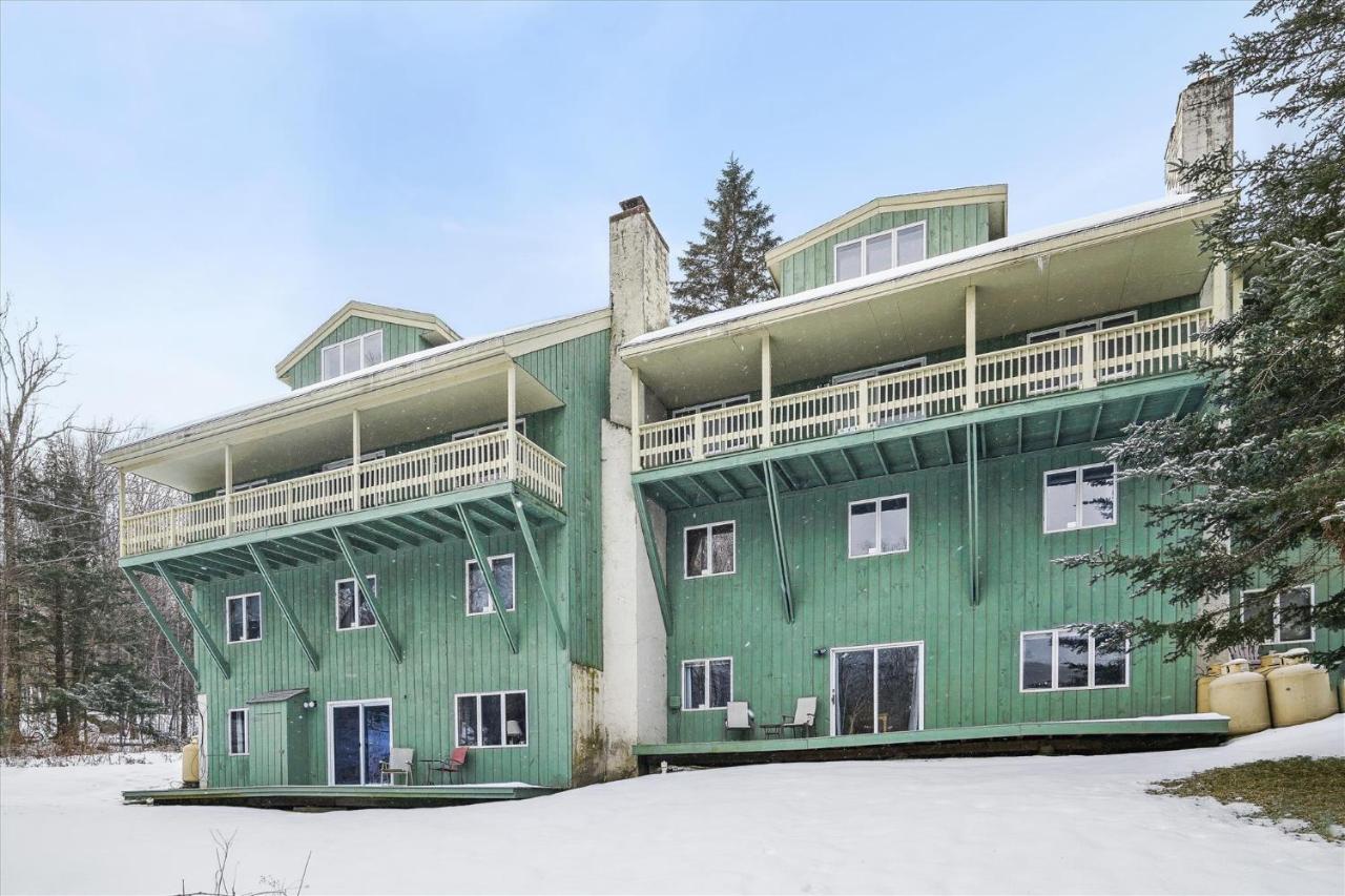 Cozy 2-Bedroom Northbrook #3 with Fireplace - Ferienwohnung Killington