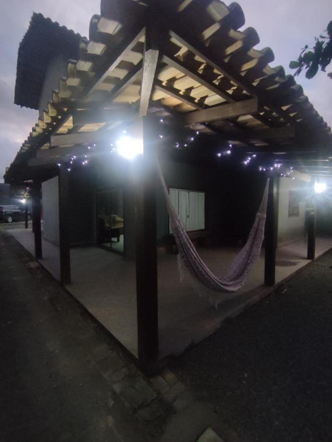 Casa grande, 700m da praia, São Francisco do Sul - SC - Chambres d’hôtes São Francisco do Sul