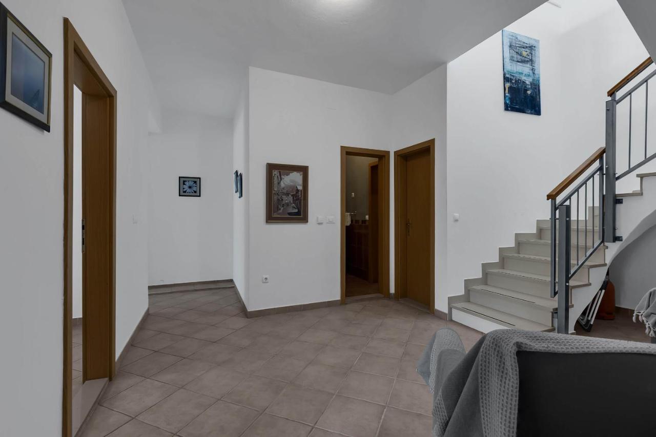 Grande Villa Horizon - Ferienwohnung Makarska