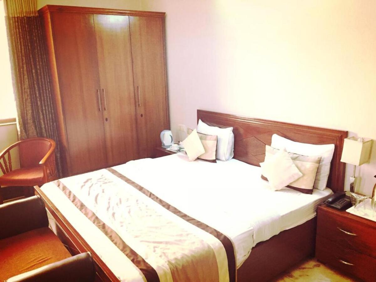 B&B Greater Noida - Angel NRI House - Bed and Breakfast Greater Noida