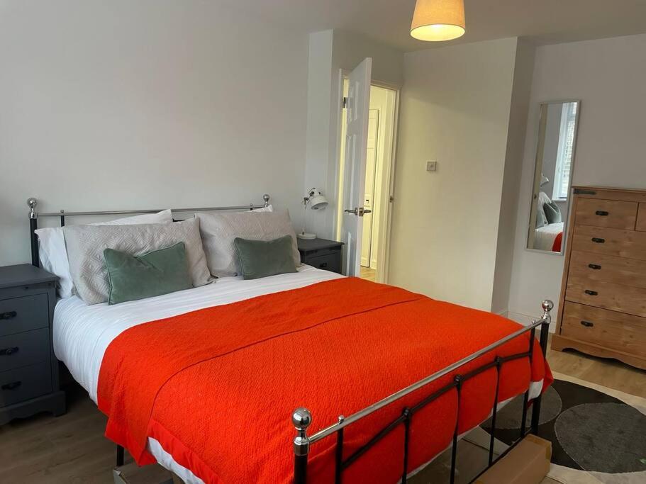 B&B Oxford - Guest Homes - Fairlie Flat - Bed and Breakfast Oxford