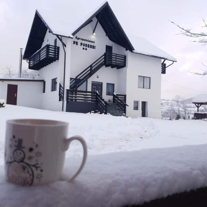 Agropensiunea Pe Poderei - B&B Cupşeni