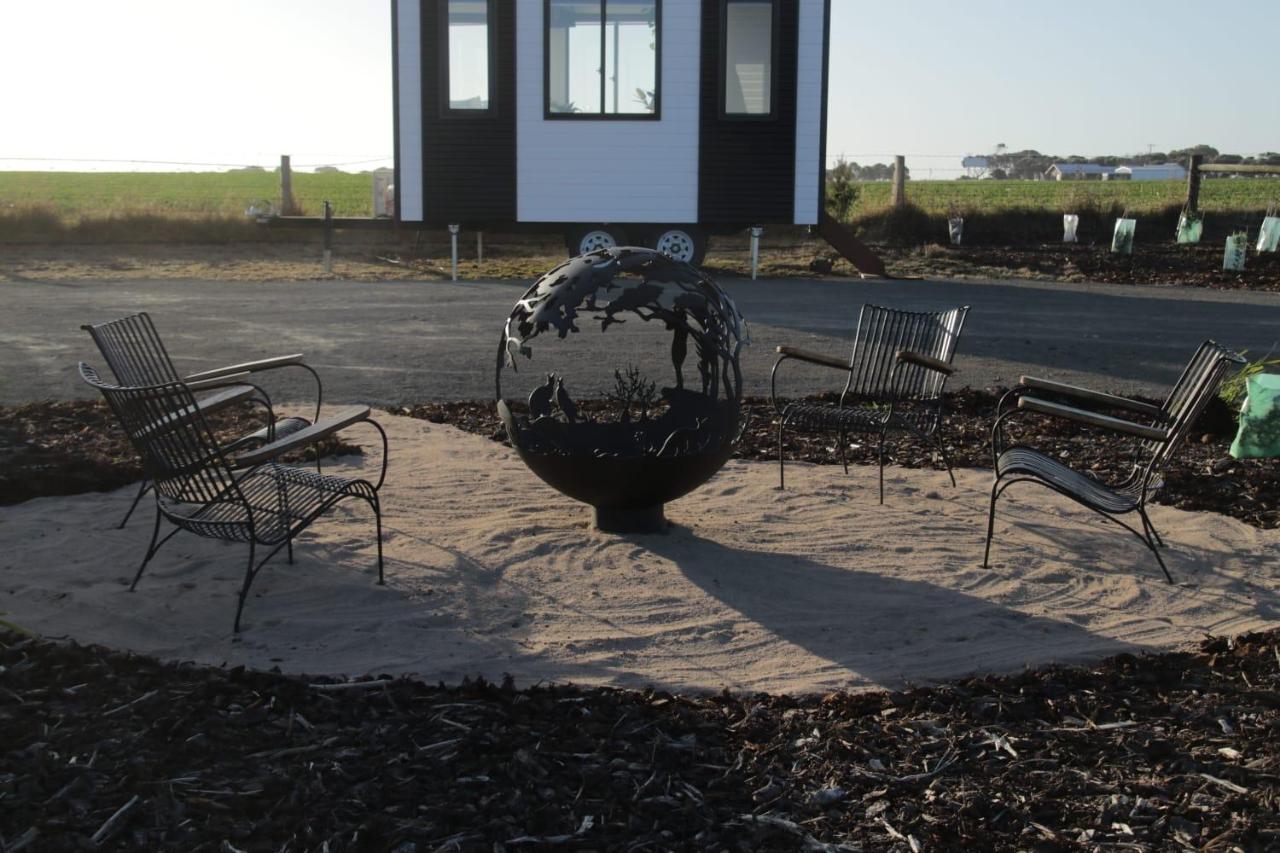 Coastal Sunset Tiny Home - Port Fairy Tiny Homes - B&B Killarney