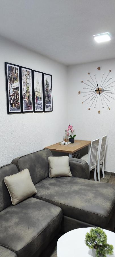 Marinkovic 2 stan na dan - B&B Vranje