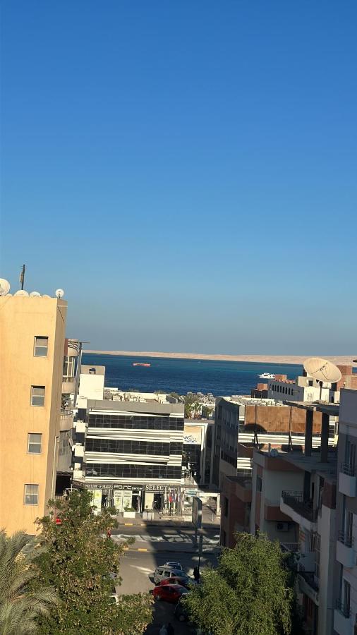 Sea View Apartment at Sheraton Road 2 bed rooms - Ferienwohnung Hurghada
