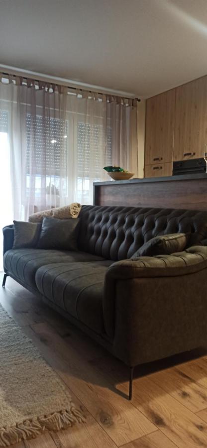 Apartman Dior - sauna, self check in - B&B