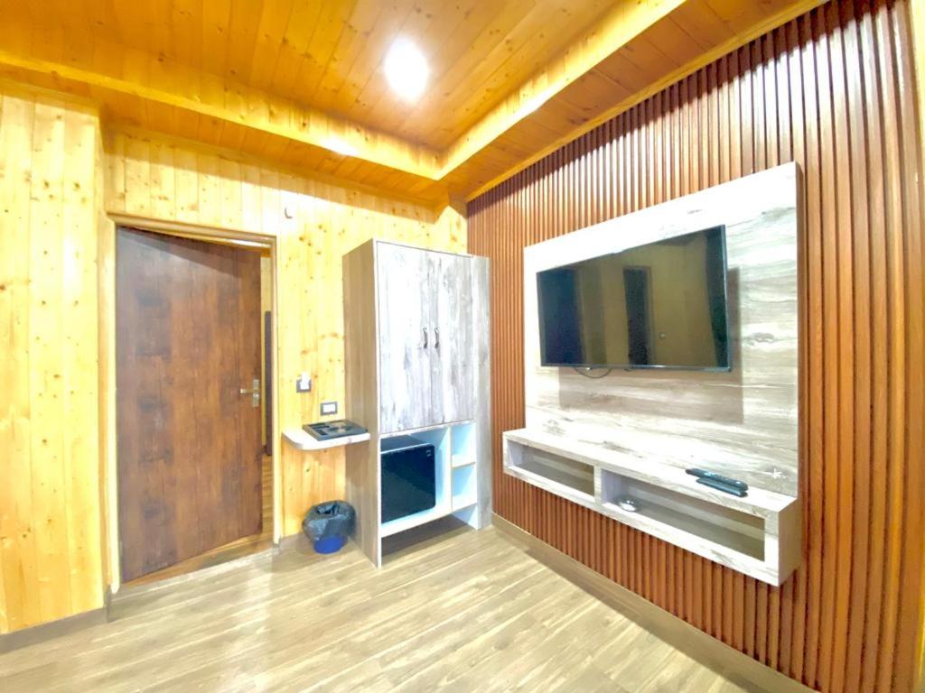 The Walnut Homestay I Kasauli I Perfect Stay - Chambres d'hôtes Kasauli
