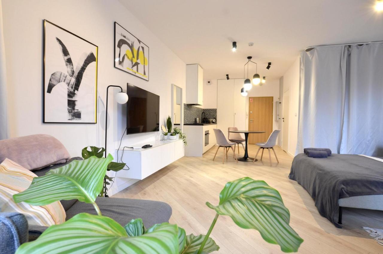 Private parking, secure building - Central apartments Old Town & Main Station - Ferienwohnung Danzig