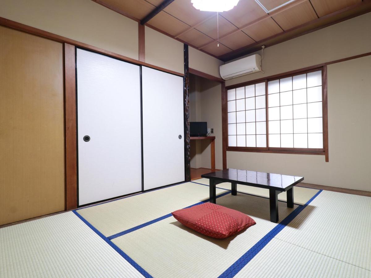 Japanese-Style Room