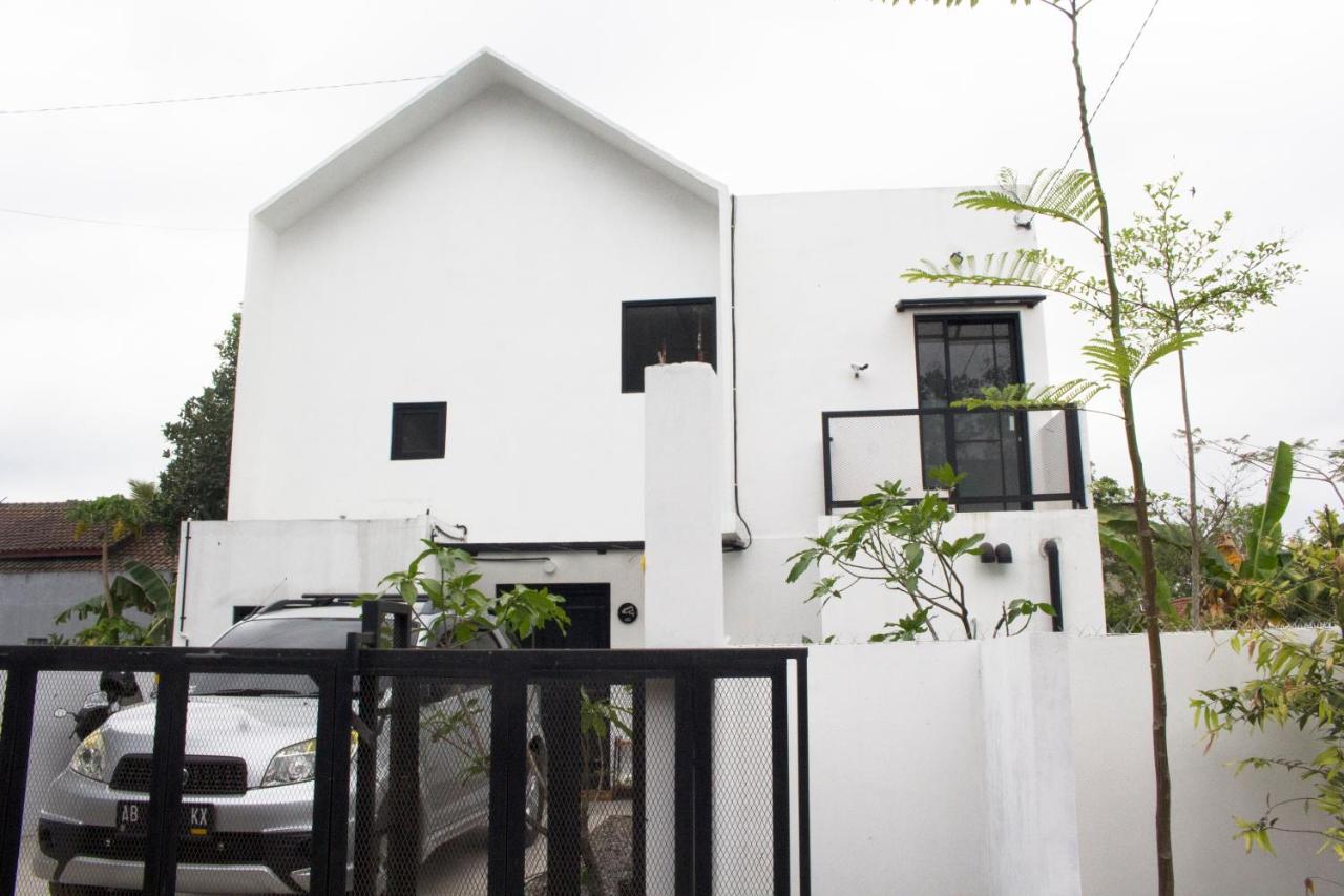 B&B Yogyakarta - KLAB House - Guest House - Bed and Breakfast Yogyakarta