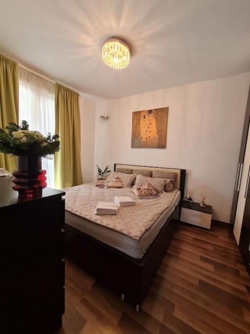 B&B Ştefăneştii de Jos - Modern șic pe acoperiș - Bed and Breakfast Ştefăneştii de Jos