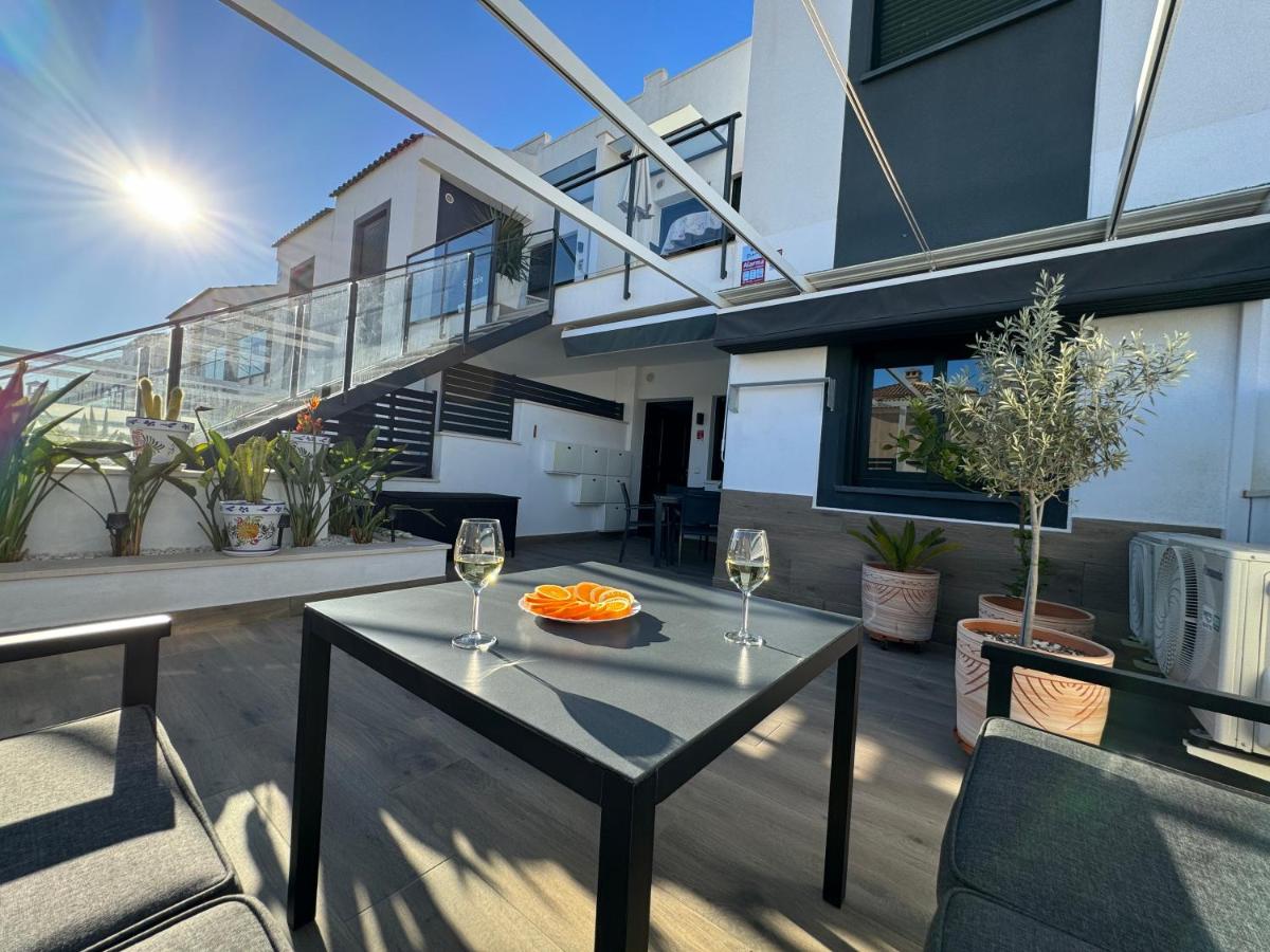 La Zenia Boulevard & Beach House - B&B Urbanizacion los Balcones