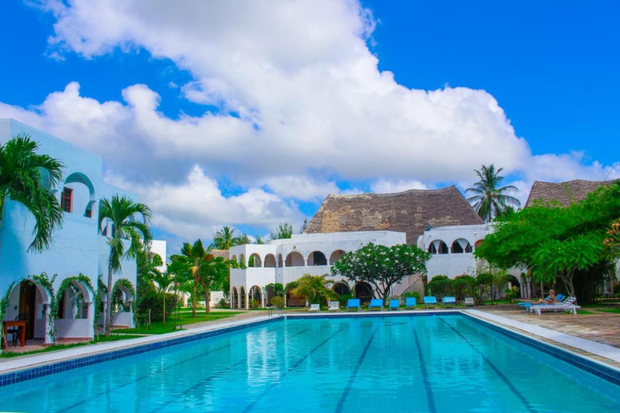 Kaleb's Beachfront Serviced Studio Apartments - Ferienwohnung