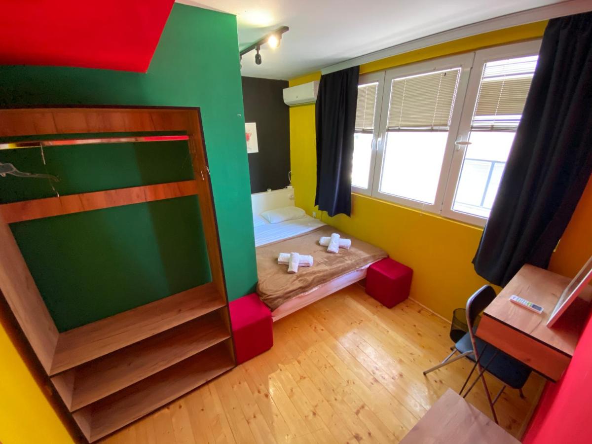 Old Town M - Rooms & Apartments - B&B Skopje