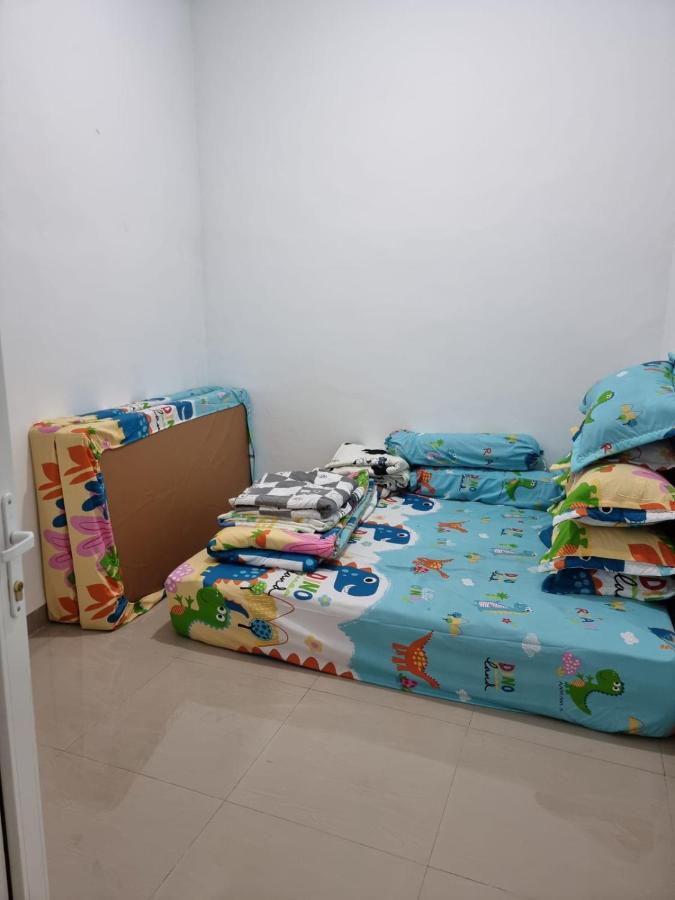 Villa Brastagi Gunung Mas Blok A1 - Chambres d'hôtes Berastagi