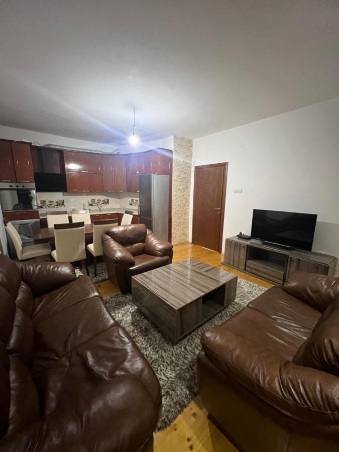 Central Luxe Apartment - B&B