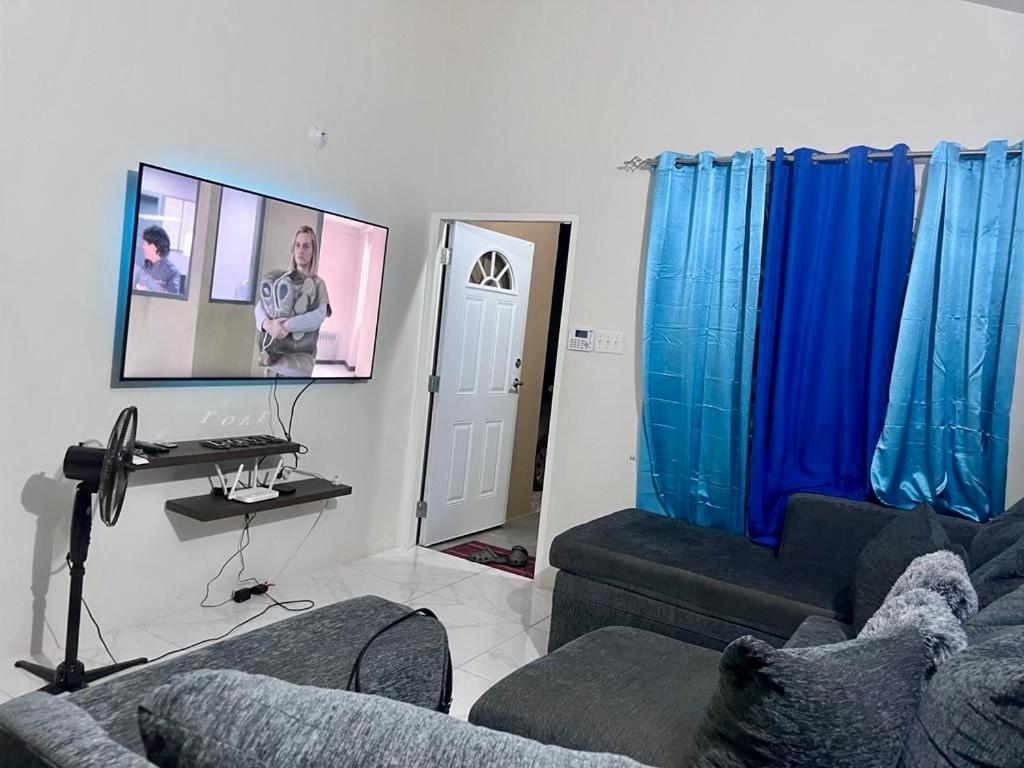 B&B Portmore - Styles AirBnb - Bed and Breakfast Portmore