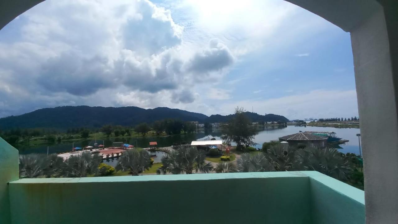 Laguna Apartment 2, Marina Island Homestay - B&B Kampong Batu Gajah