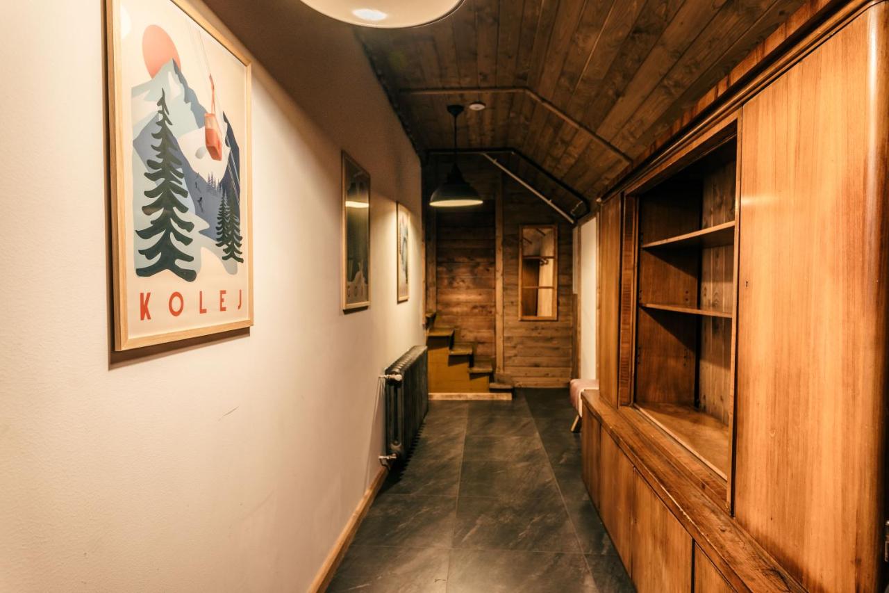 Apartamenty ApartDom33 - B&B Zakopane
