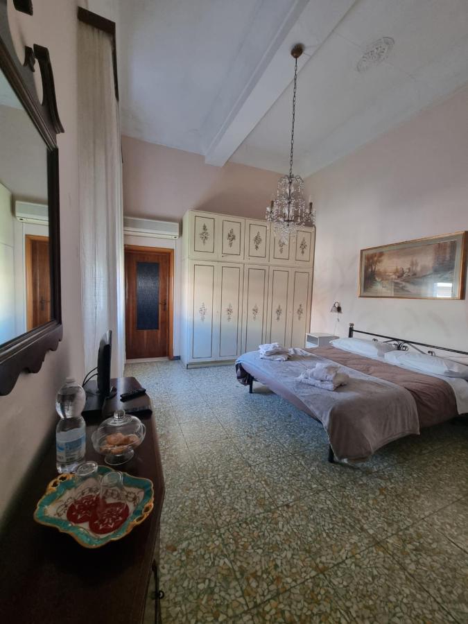 B&B Modena - ViaEmilia - Bed and Breakfast Modena