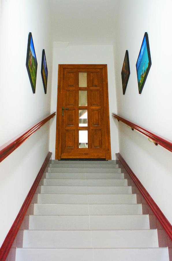 Liget Apartman - Ferienwohnung Pusztaszabolcs
