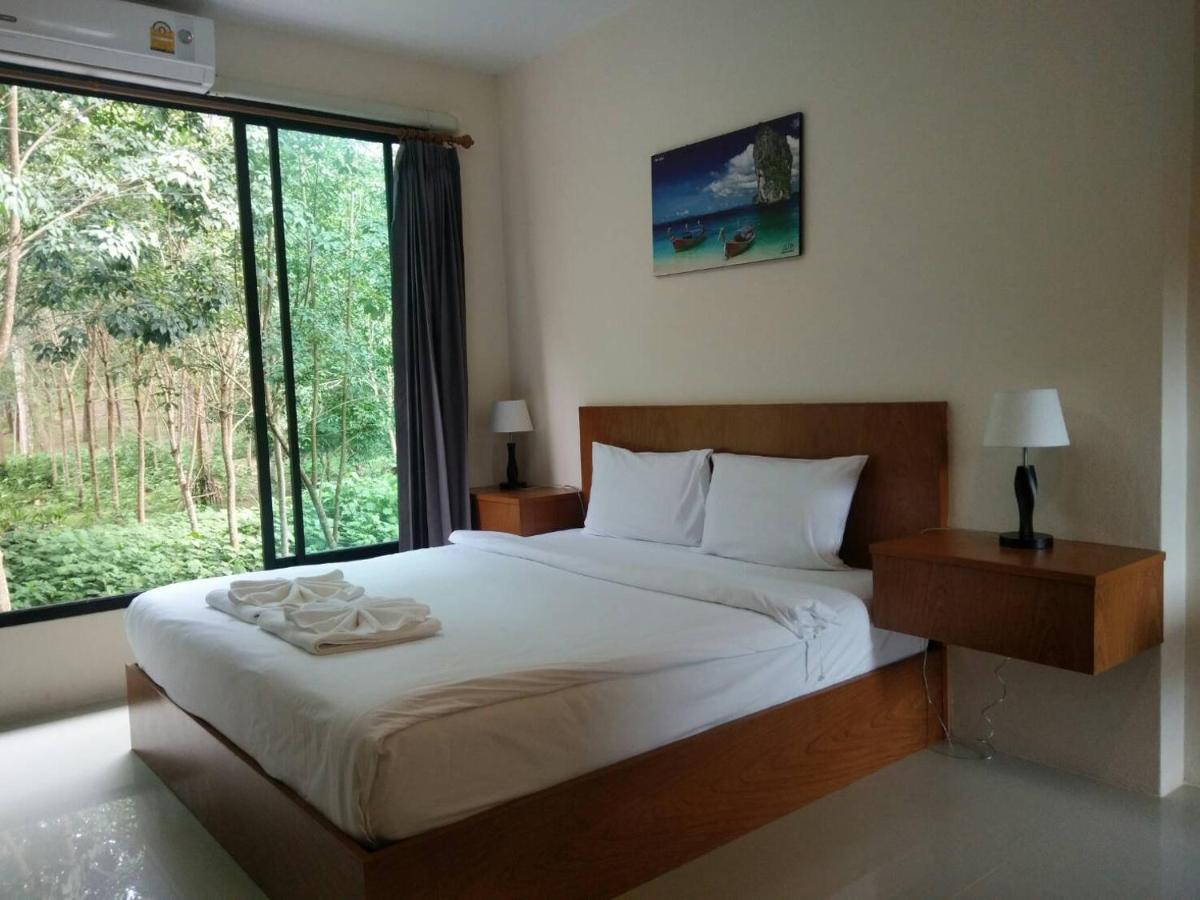 Triple Room with Garden View