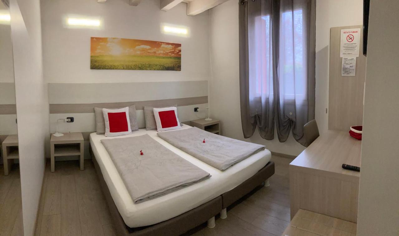 Double or Twin Room with Private Bathroom