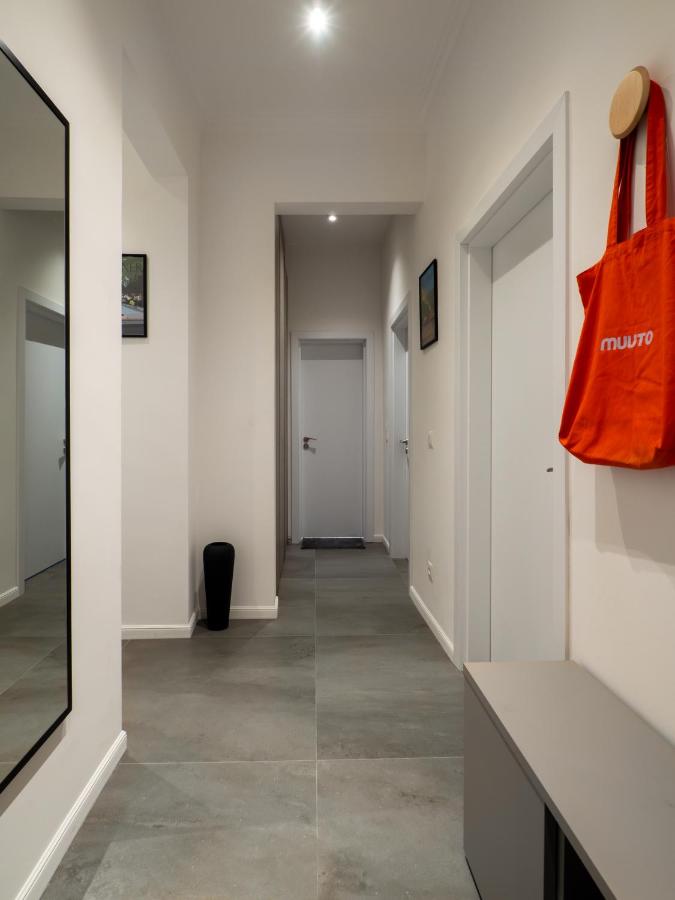 Central Apartment Parking Two Bedrooms Sky Terrace - B&B