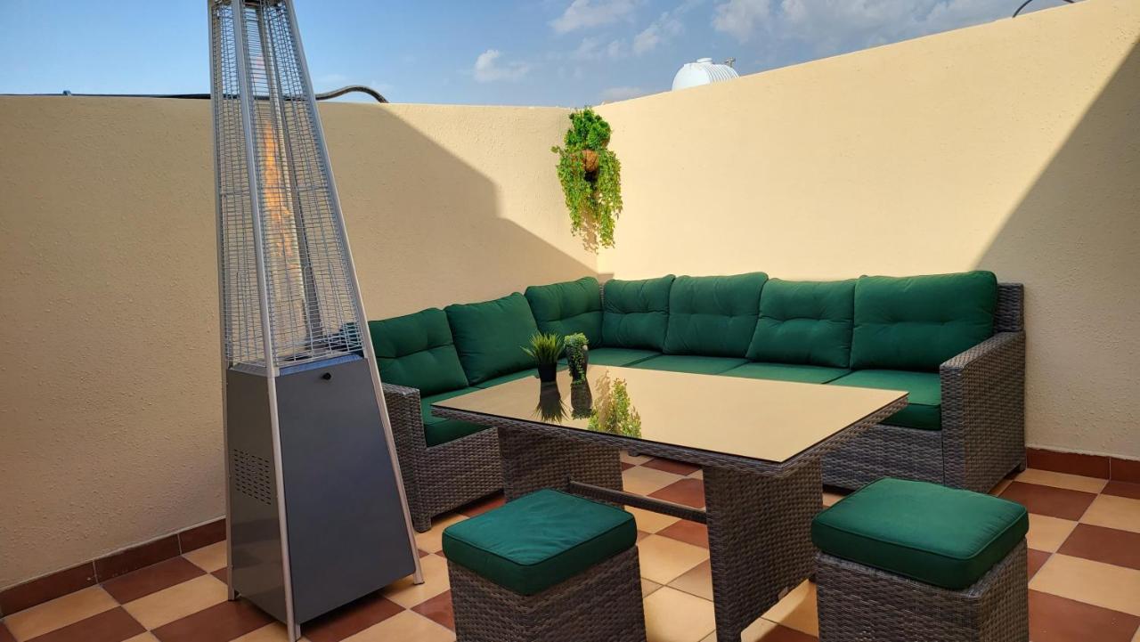 شقة راقية Vip غرفتين وجلسة خارجية - وصول ذاتي - B&B