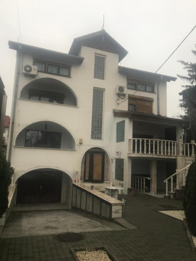 Vila Ana Ipatescu - B&B