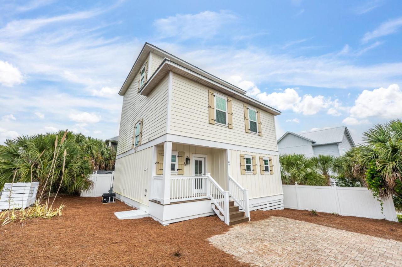 Beach House with PRIVATE POOL & 14 BIKES Included! - B&B